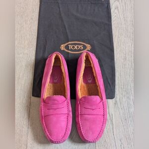 TOD'S Fuchsia Suede Penny Loafers With Orange Shearling Lining (RARE)
